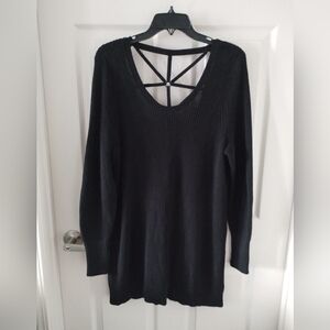 NWT Torrid Black Pullover Tunic Crossback Sweater Size 2